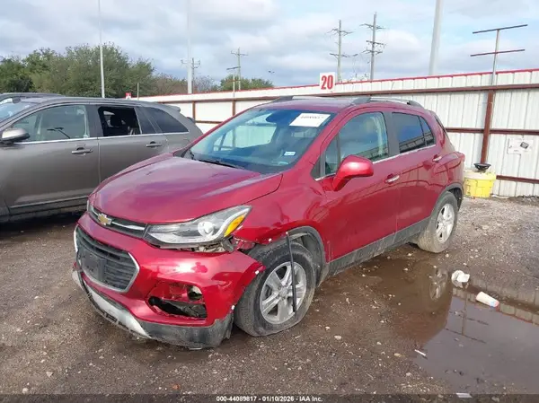3GNCJLSB7JL249157 2018 CHEVROLET TRAX - Image 2
