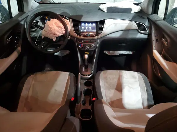 3GNCJLSB7JL265133 2018 CHEVROLET TRAX - Image 8