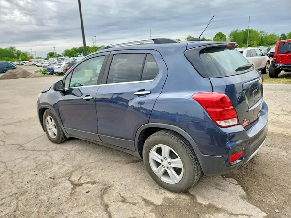3GNCJLSB7JL274480 2018 CHEVROLET TRAX - Image 2