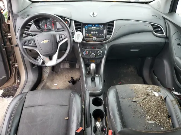 3GNCJLSB7JL311348 2018 CHEVROLET TRAX - Image 8