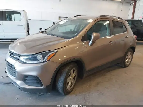 3GNCJLSB7JL324522 2018 CHEVROLET TRAX - Image 2