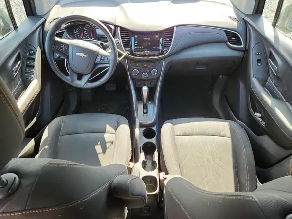 3GNCJLSB7JL350120 2018 CHEVROLET TRAX - Image 8