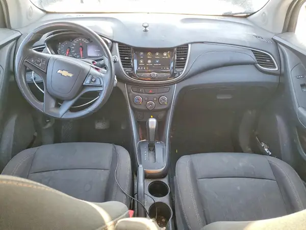 3GNCJLSB7JL351591 2018 CHEVROLET TRAX - Image 8