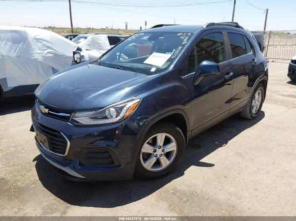 3GNCJLSB7JL362283 2018 CHEVROLET TRAX - Image 2