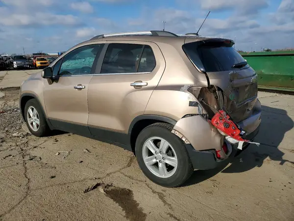 3GNCJLSB7JL367578 2018 CHEVROLET TRAX - Image 2
