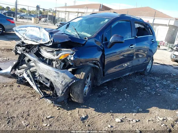 3GNCJLSB7KL134849 2019 CHEVROLET TRAX - Image 2