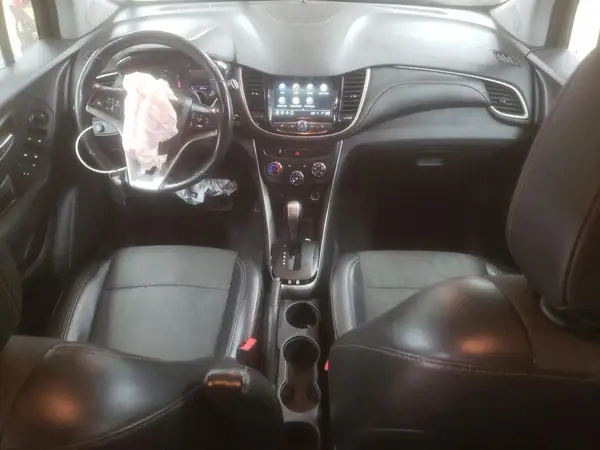 3GNCJLSB7KL138352 2019 CHEVROLET TRAX - Image 8