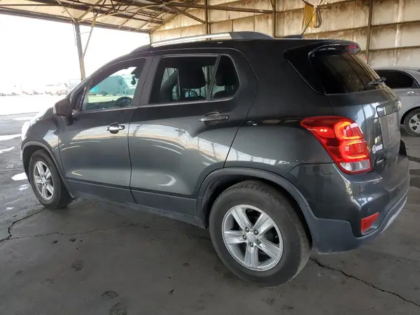 3GNCJLSB7KL139422 2019 CHEVROLET TRAX - Image 2