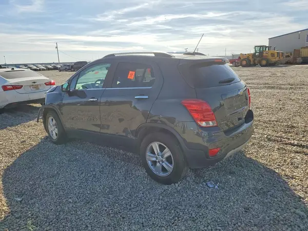 3GNCJLSB7KL146466 2019 CHEVROLET TRAX - Image 2