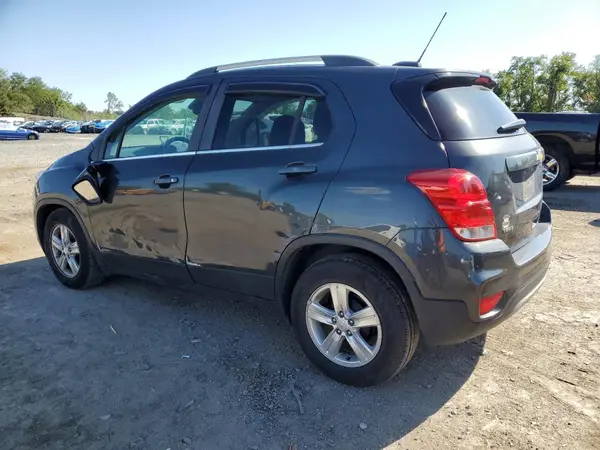 3GNCJLSB7KL160562 2019 CHEVROLET TRAX - Image 2