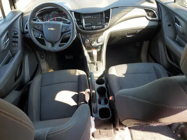 3GNCJLSB7KL160562 2019 CHEVROLET TRAX - Image 8