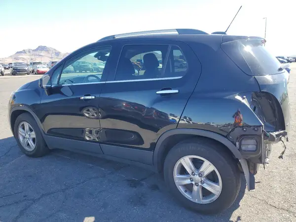 3GNCJLSB7KL161176 2019 CHEVROLET TRAX - Image 2