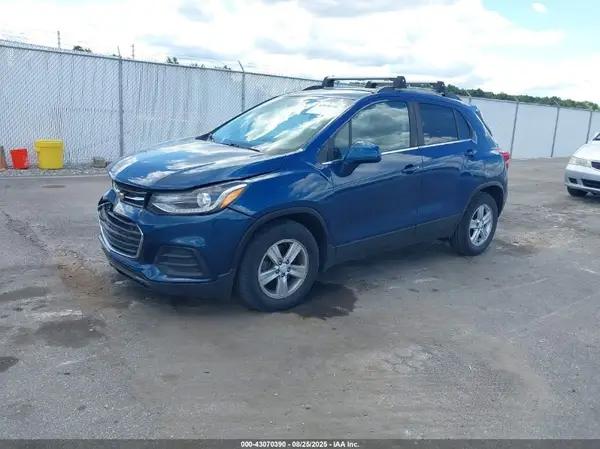 3GNCJLSB7KL161792 2019 CHEVROLET TRAX - Image 2