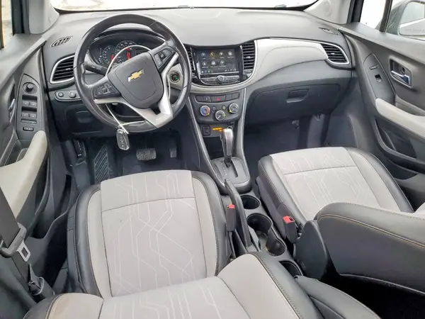 3GNCJLSB7KL176843 2019 CHEVROLET TRAX - Image 8