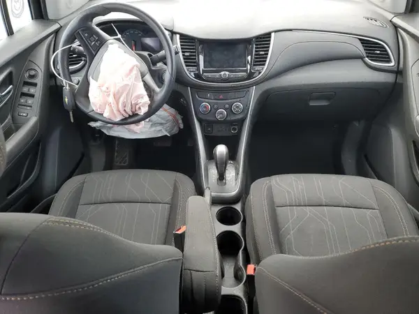 3GNCJLSB7KL186255 2019 CHEVROLET TRAX - Image 8