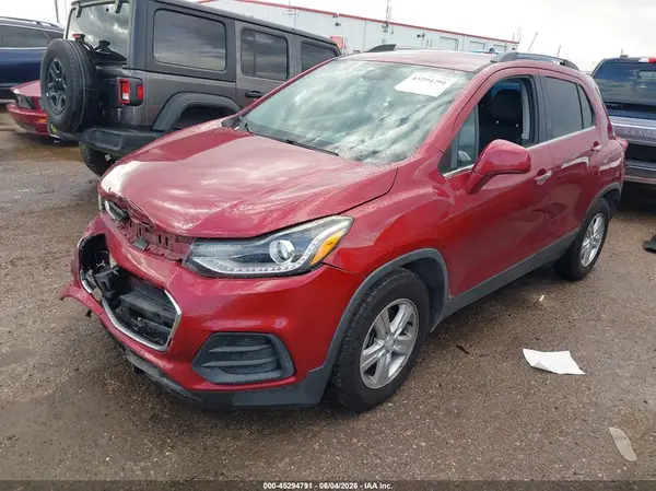 3GNCJLSB7KL203779 2019 CHEVROLET TRAX - Image 2