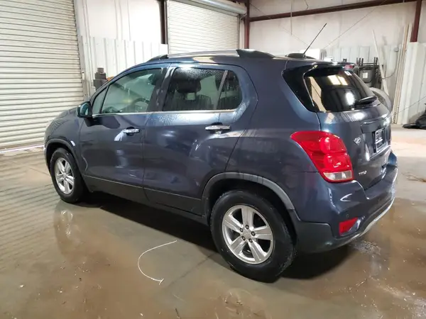 3GNCJLSB7KL206035 2019 CHEVROLET TRAX - Image 2