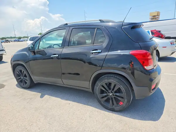 3GNCJLSB7KL208190 2019 CHEVROLET TRAX - Image 2