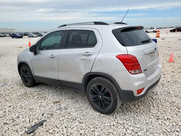 3GNCJLSB7KL225359 2019 CHEVROLET TRAX - Image 2