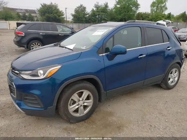 3GNCJLSB7KL267854 2019 CHEVROLET TRAX - Image 2