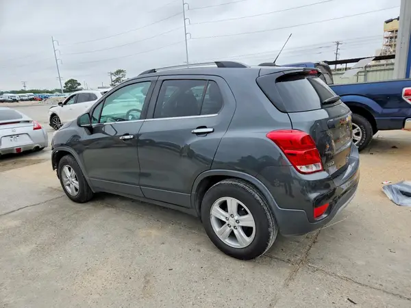 3GNCJLSB7KL273024 2019 CHEVROLET TRAX - Image 2