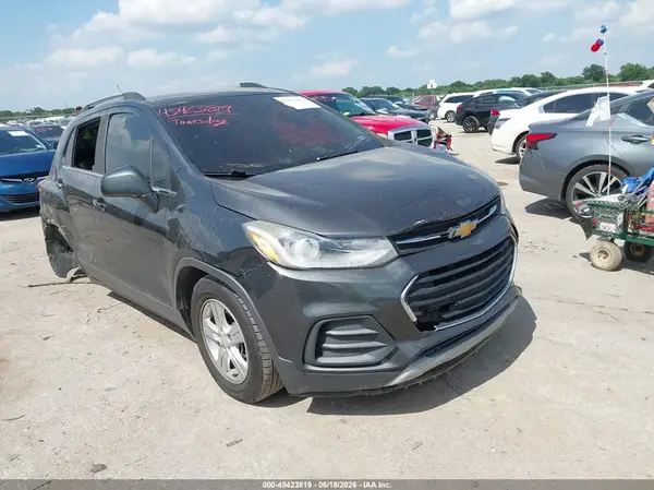 3GNCJLSB7KL277199 2019 CHEVROLET TRAX - Image 1