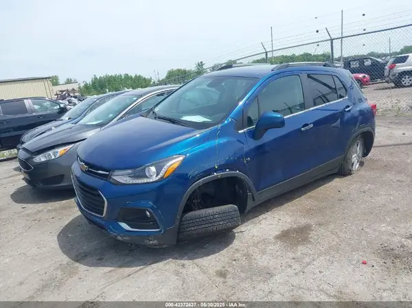 3GNCJLSB7KL287599 2019 CHEVROLET TRAX - Image 2