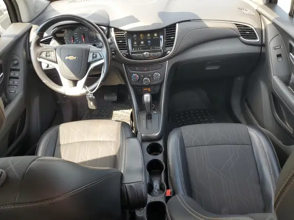 3GNCJLSB7KL300156 2019 CHEVROLET TRAX - Image 8