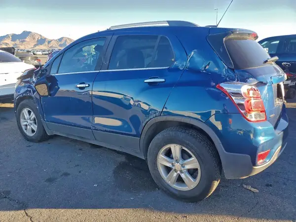 3GNCJLSB7KL300349 2019 CHEVROLET TRAX - Image 2