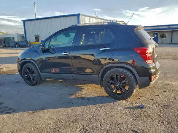3GNCJLSB7KL310282 2019 CHEVROLET TRAX - Image 2