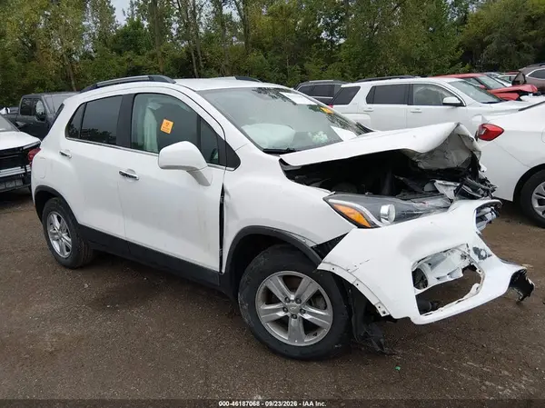 3GNCJLSB7KL319029 2019 CHEVROLET TRAX - Image 1