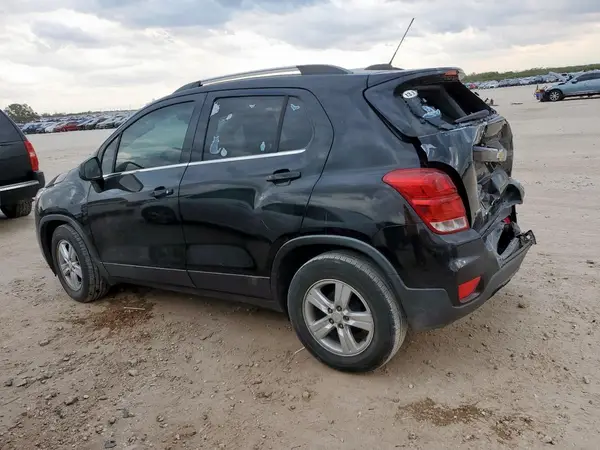 3GNCJLSB7KL326188 2019 CHEVROLET TRAX - Image 2