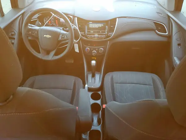 3GNCJLSB7KL326188 2019 CHEVROLET TRAX - Image 8