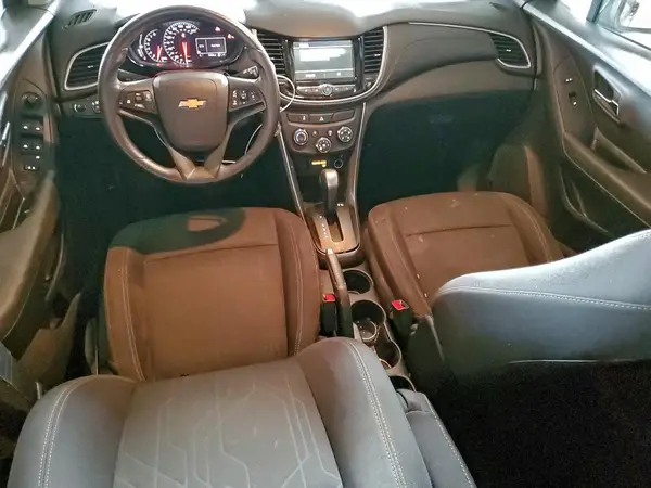 3GNCJLSB7KL330645 2019 CHEVROLET TRAX - Image 8