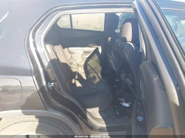 3GNCJLSB7KL331925 2019 CHEVROLET TRAX - Image 8