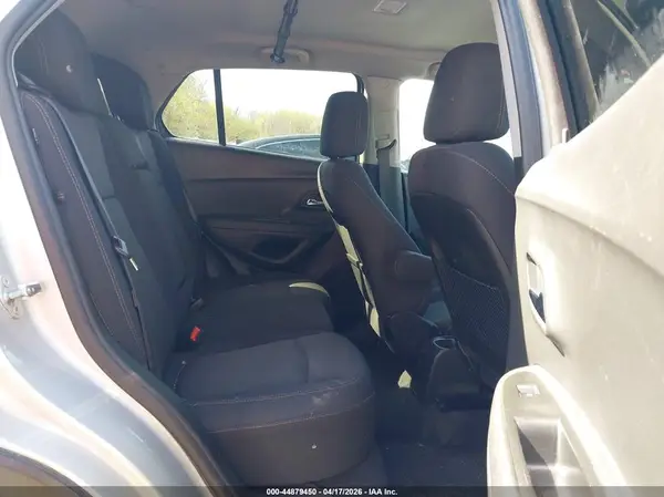 3GNCJLSB7KL352886 2019 CHEVROLET TRAX - Image 8