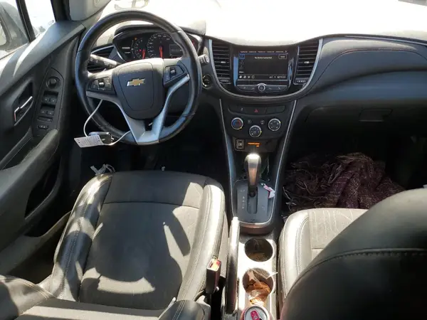 3GNCJLSB7KL371678 2019 CHEVROLET TRAX - Image 8