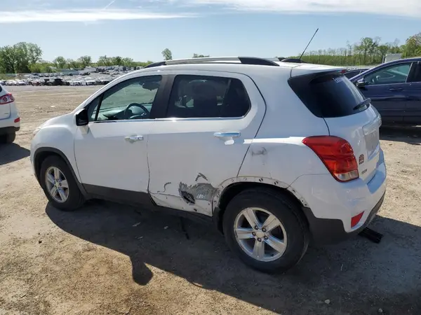 3GNCJLSB7KL376721 2019 CHEVROLET TRAX - Image 2