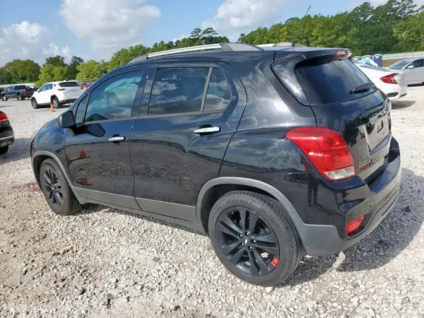 3GNCJLSB7KL383054 2019 CHEVROLET TRAX - Image 2