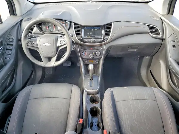 3GNCJLSB7KL383460 2019 CHEVROLET TRAX - Image 8