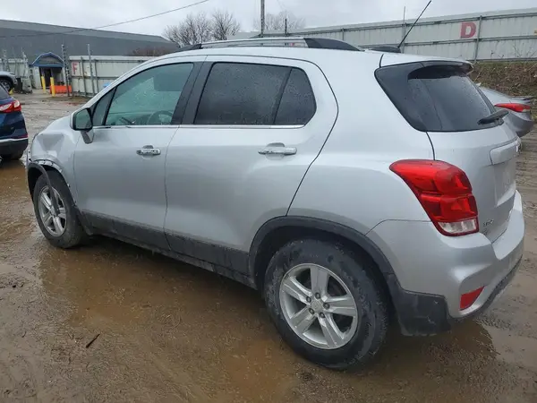 3GNCJLSB7LL119351 2020 CHEVROLET TRAX - Image 2