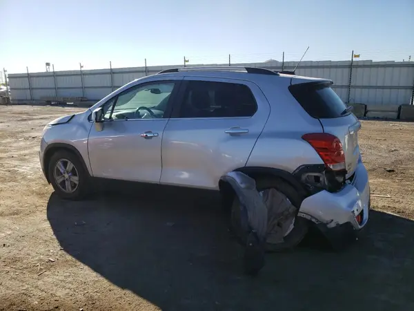 3GNCJLSB7LL149434 2020 CHEVROLET TRAX - Image 2