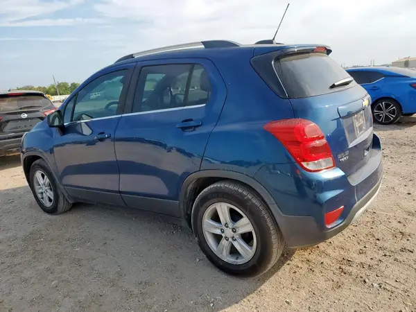 3GNCJLSB7LL184636 2020 CHEVROLET TRAX - Image 2