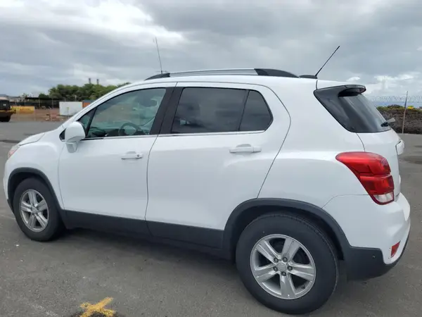 3GNCJLSB7LL200222 2020 CHEVROLET TRAX - Image 2