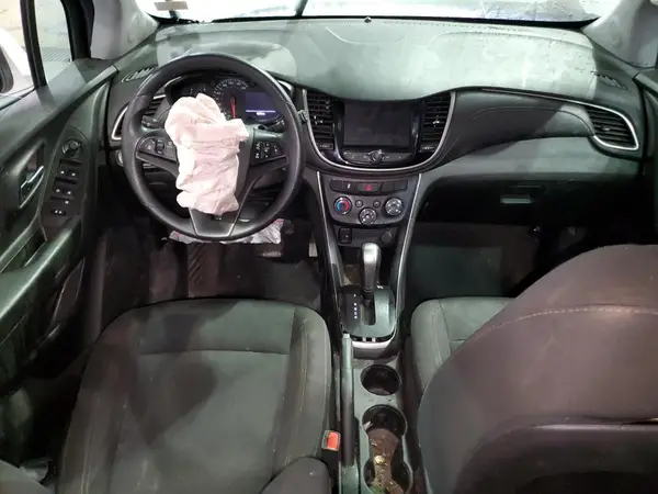 3GNCJLSB7LL207090 2020 CHEVROLET TRAX - Image 8