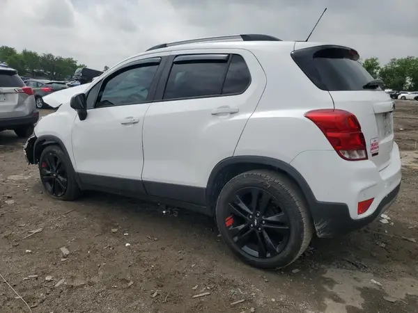 3GNCJLSB7LL230367 2020 CHEVROLET TRAX - Image 2