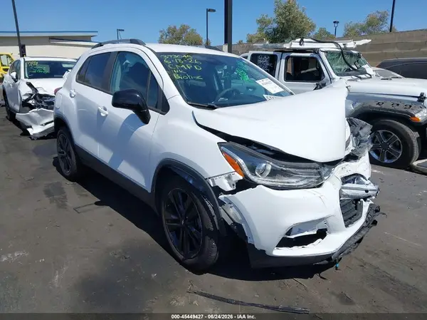 3GNCJLSB7LL233205 2020 CHEVROLET TRAX - Image 1