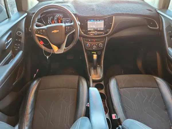 3GNCJLSB7LL240445 2020 CHEVROLET TRAX - Image 8