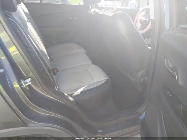3GNCJLSB7LL253857 2020 CHEVROLET TRAX - Image 8