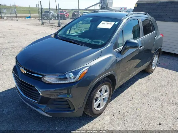 3GNCJLSB7LL269007 2020 CHEVROLET TRAX - Image 2